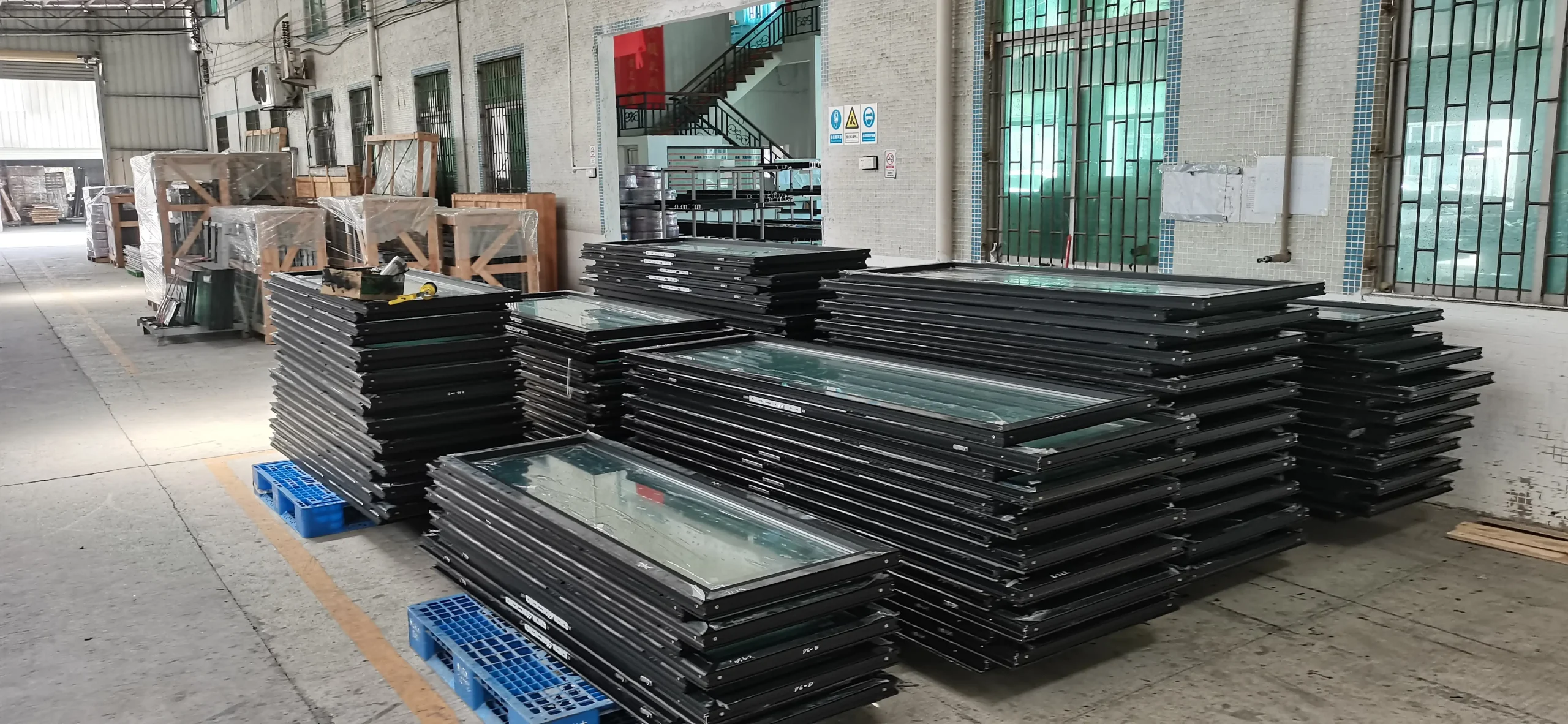 Запуск линейки продукции для алюминиевых окон